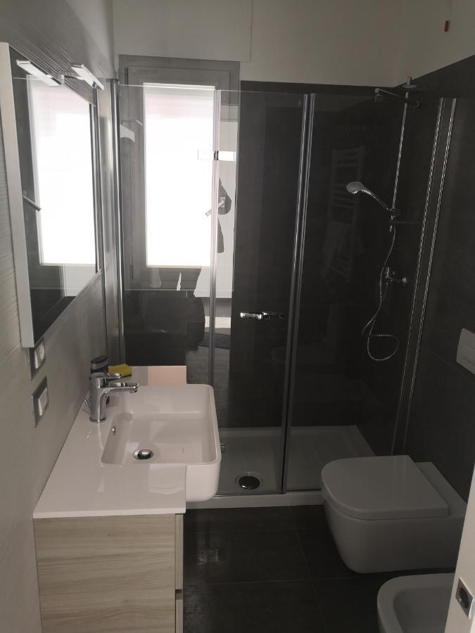 Infinito Apartment Alba Adriatica Bagian luar foto